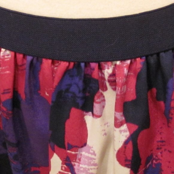 Joe Fresh Size S/P Mini Skirt Short Skater Pink Purple Watercolor Small - Picture 4 of 5